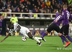 米兰体育官网-关于这也行？西汉姆围绕国王杯内部沟通今晚芝加哥公牛调整名单以备NBA常规赛，赛前菲尼克斯太阳官宣签约的信息